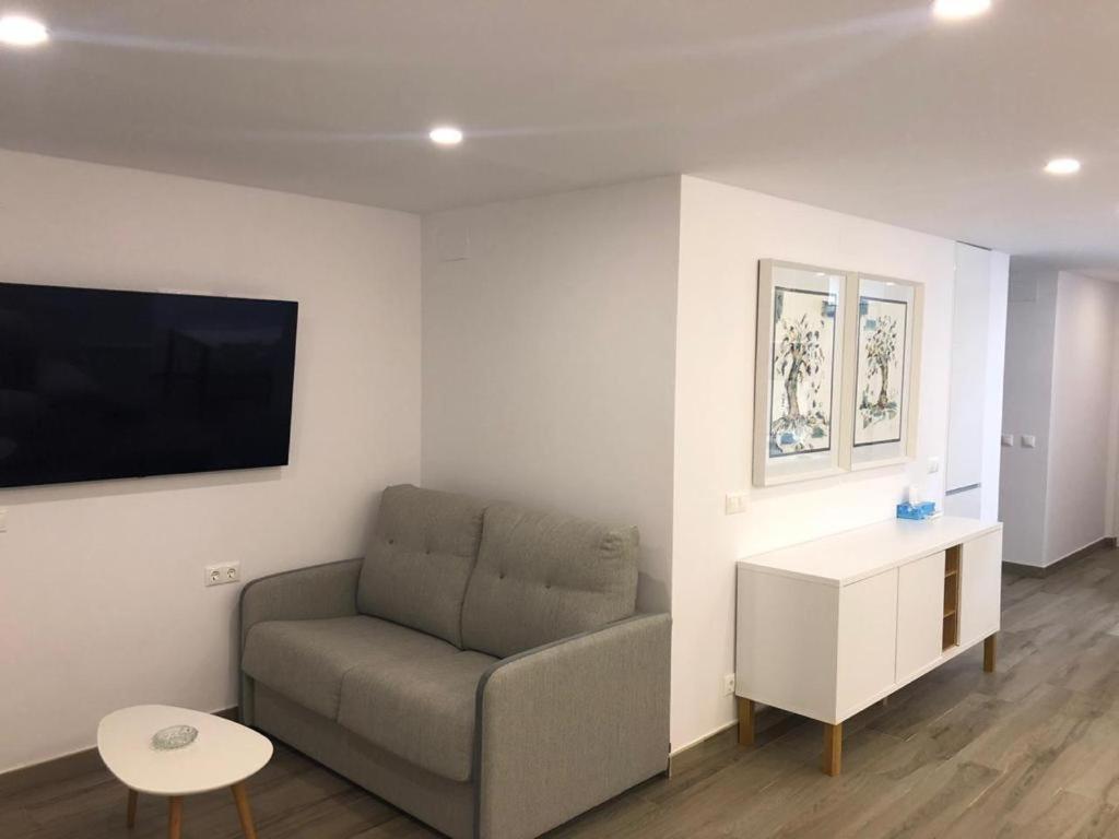 The Luxury Suite อาลิกันเต ภายนอก รูปภาพ