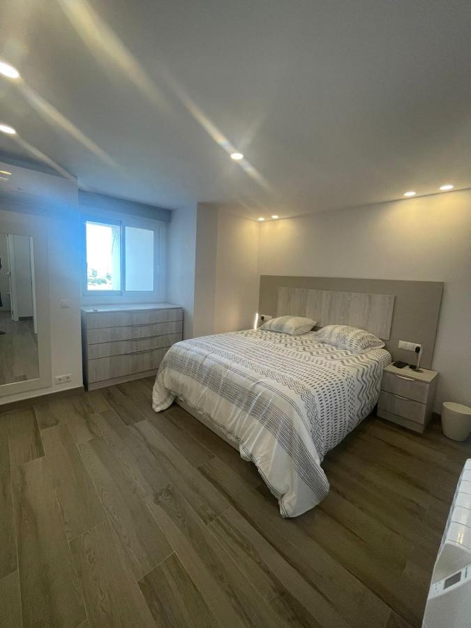 The Luxury Suite อาลิกันเต ภายนอก รูปภาพ